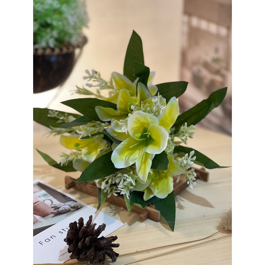 bunga lily artificial plastik artificial buket hantaran - Gambar 7